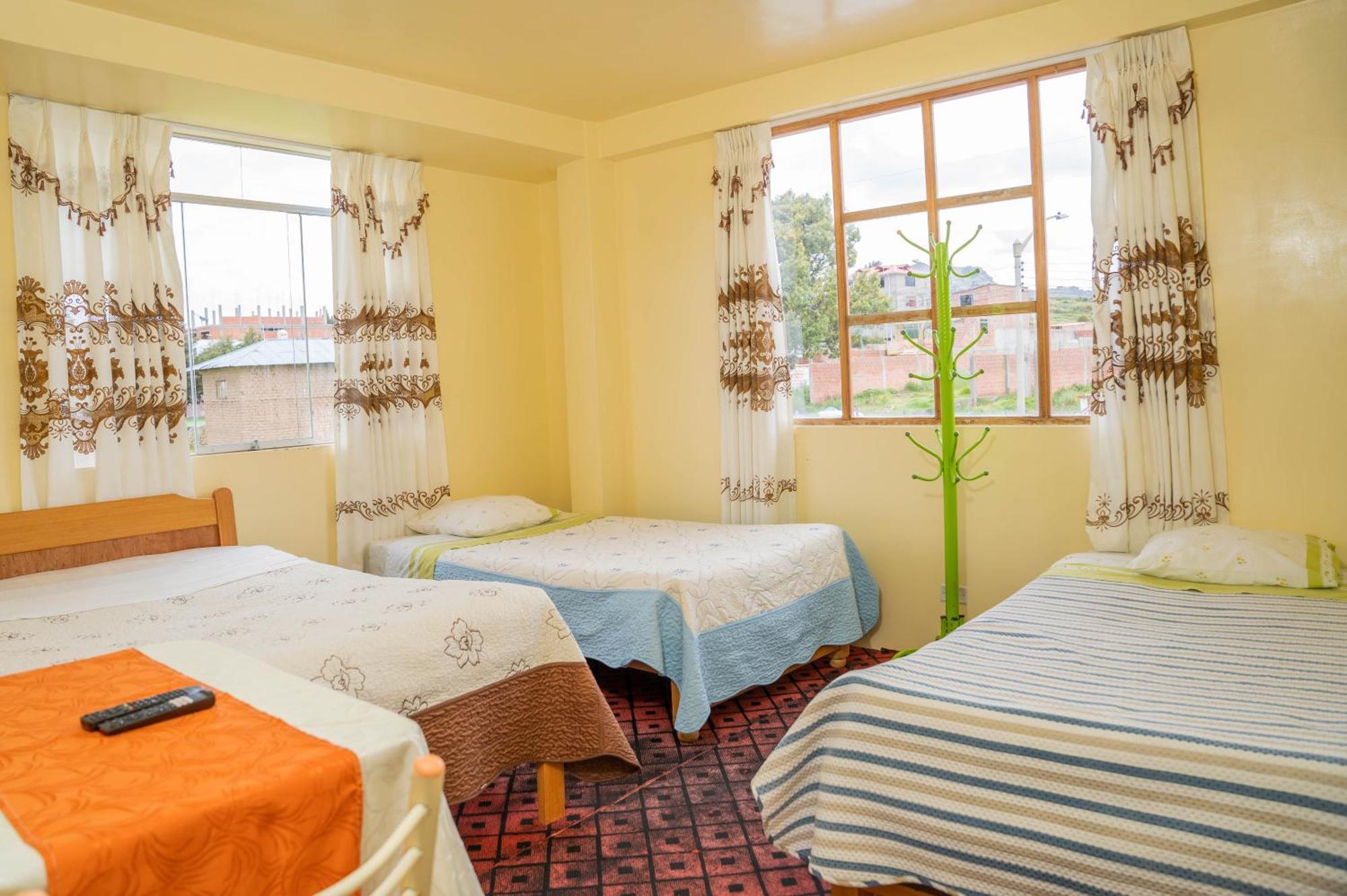 Hotel Summita Yunguyo Zewnętrze zdjęcie