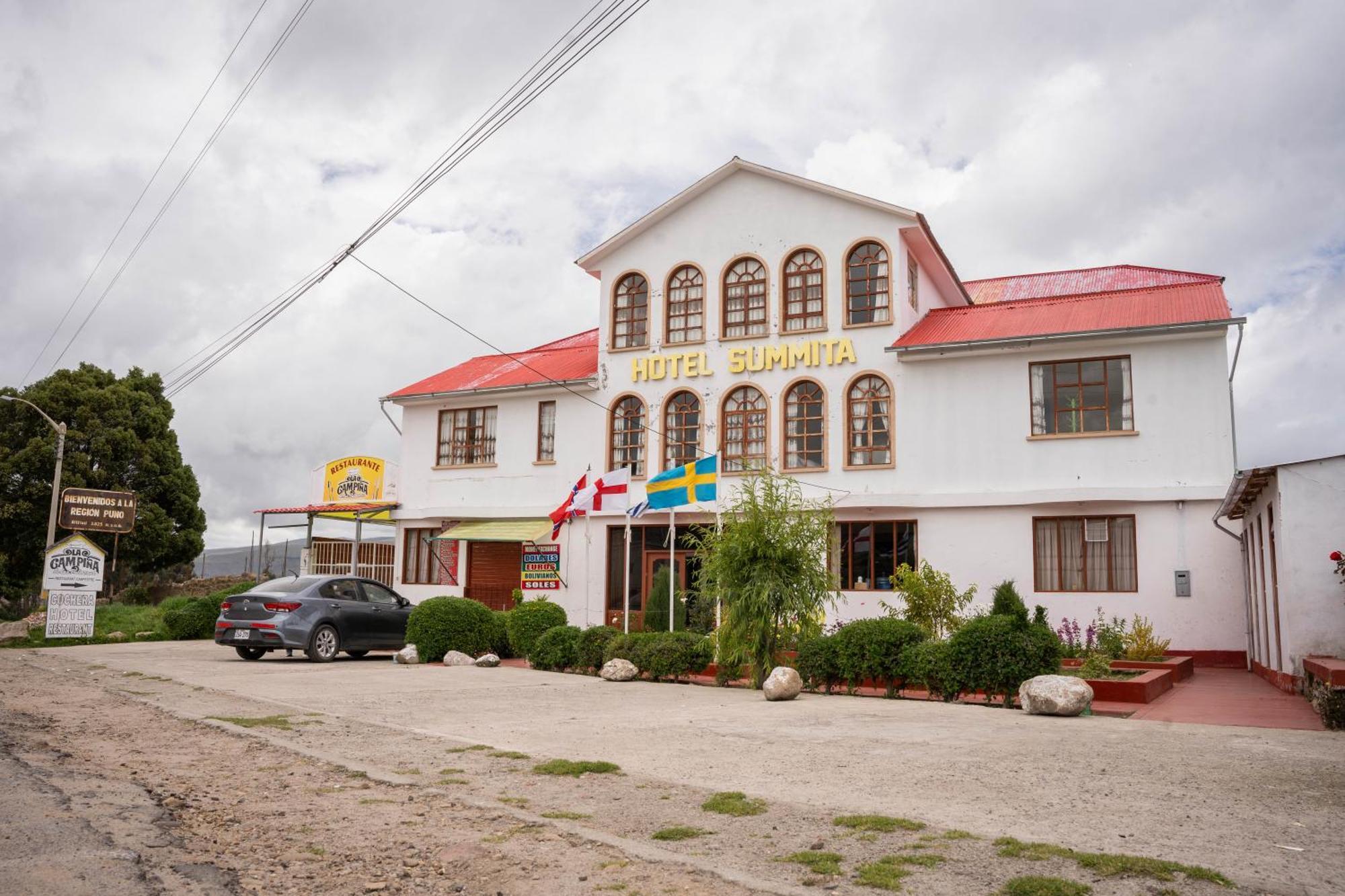 Hotel Summita Yunguyo Zewnętrze zdjęcie