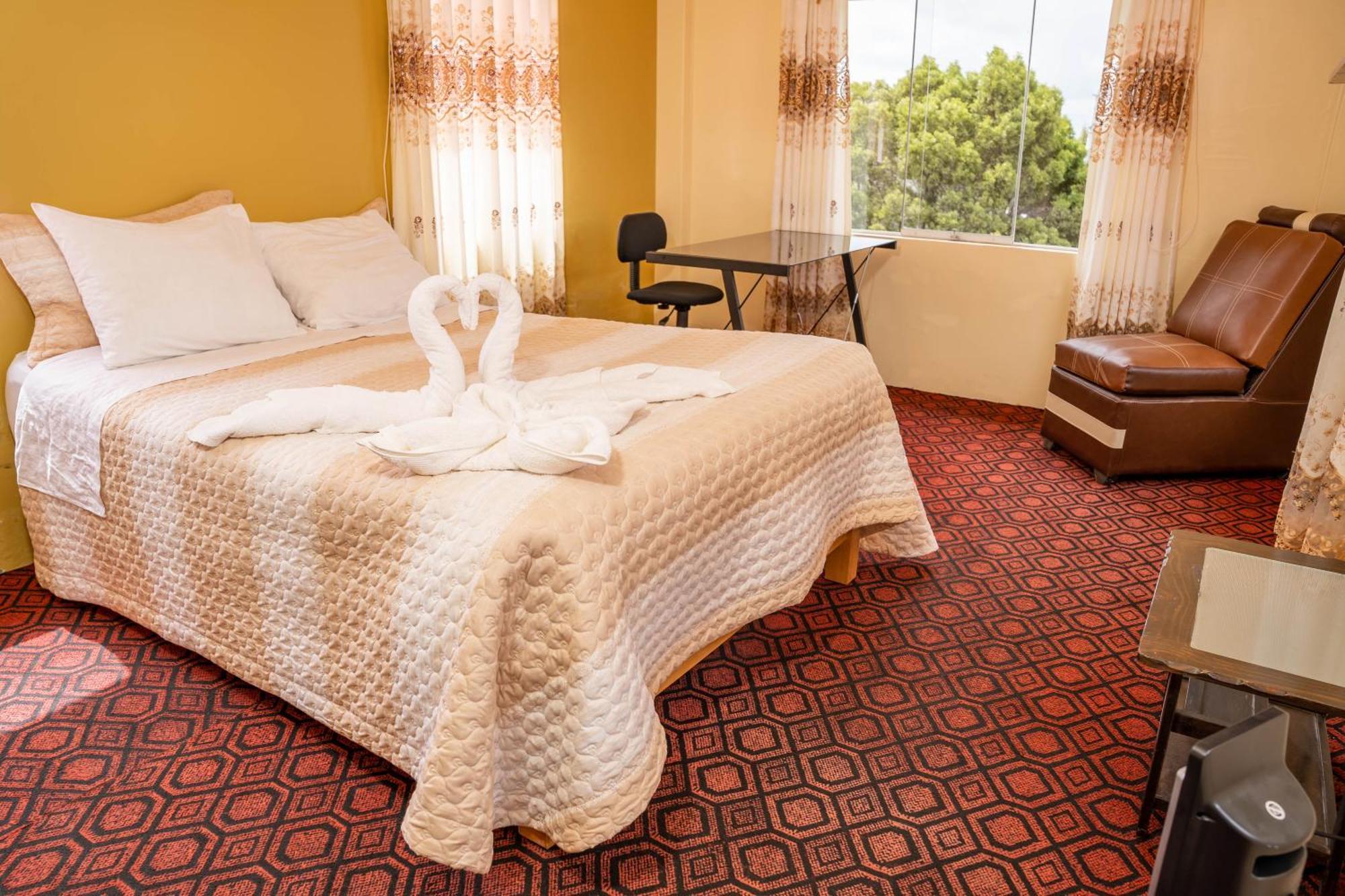 Hotel Summita Yunguyo Zewnętrze zdjęcie