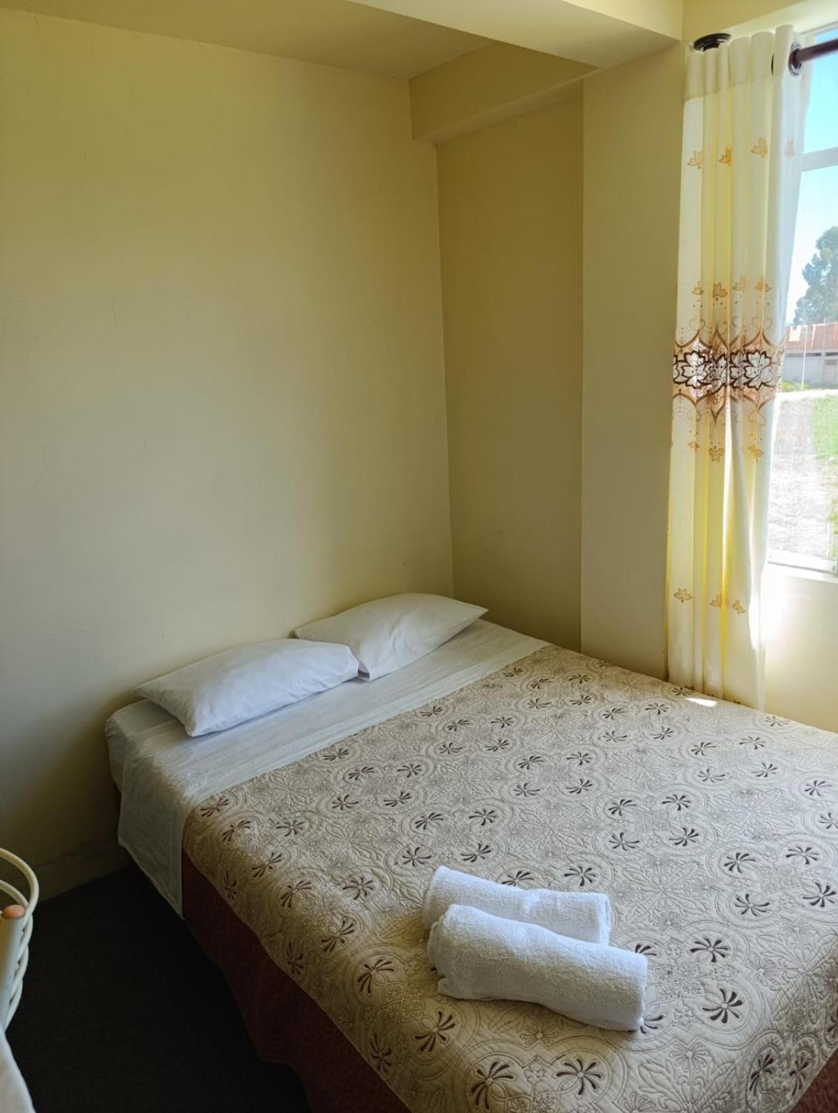 Hotel Summita Yunguyo Zewnętrze zdjęcie