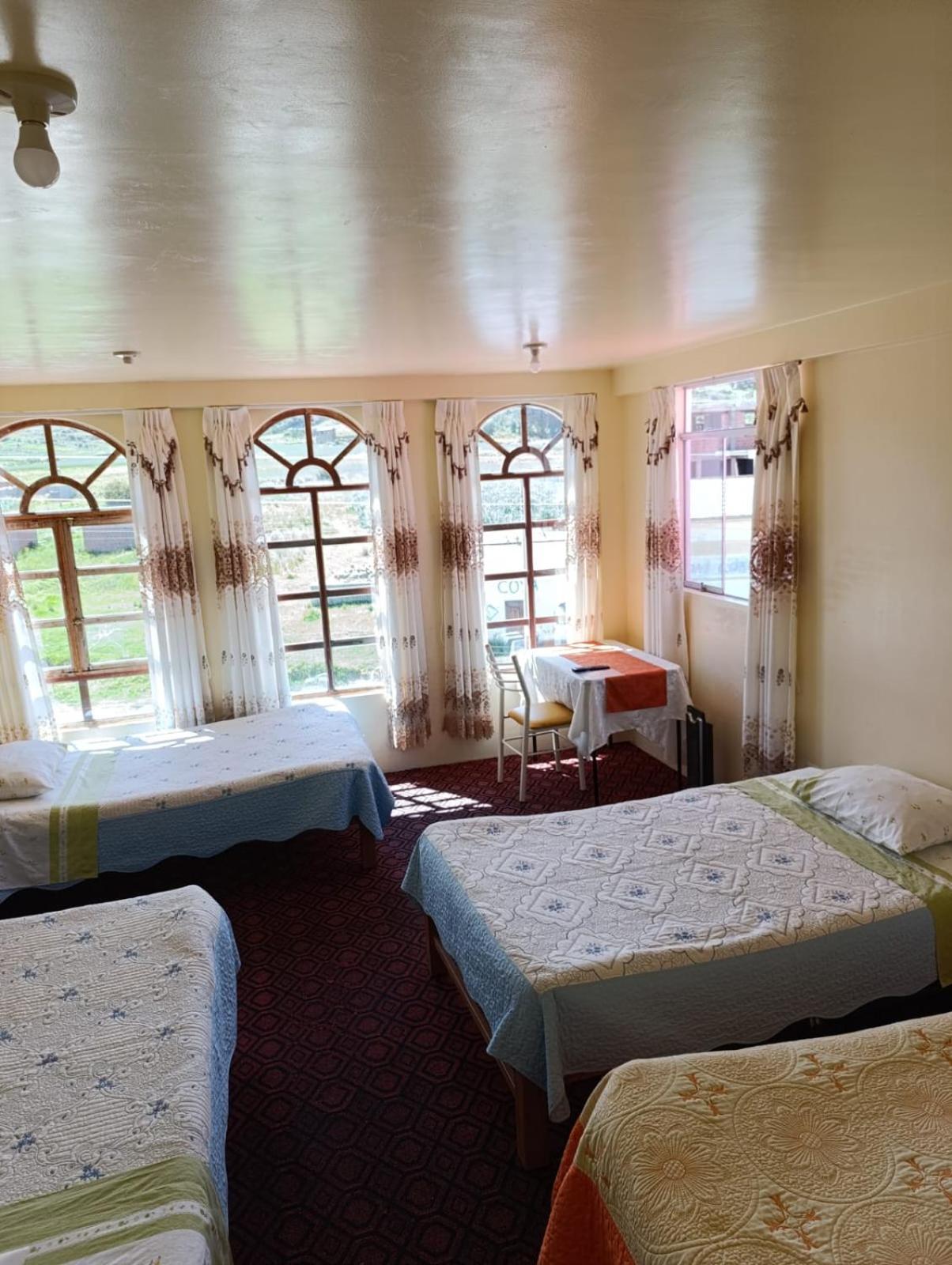 Hotel Summita Yunguyo Zewnętrze zdjęcie
