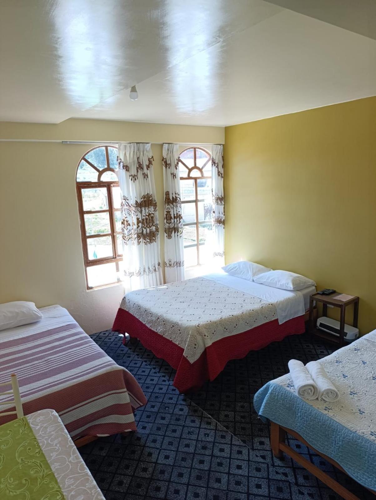 Hotel Summita Yunguyo Zewnętrze zdjęcie